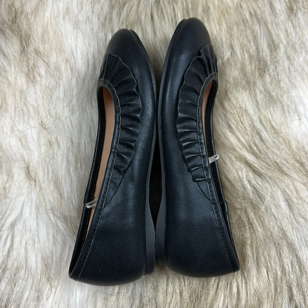 Size 13 Harper Canyon Elegant Black Ruffle Flats
